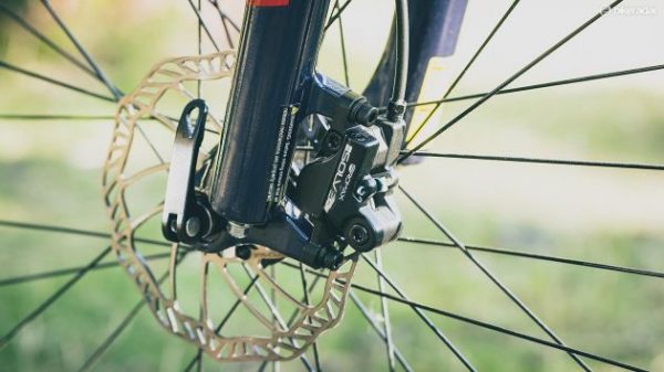 Saracen TuffTrax Comp Hydro Disc 29 Mountain Bike - Image 14