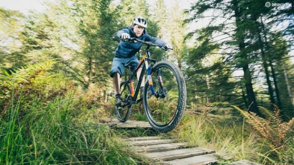 Saracen TuffTrax Comp Hydro Disc 29 Mountain Bike - Image 15