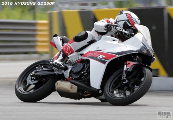 HYOSUNG GD250R (EXIV R) - Image 4