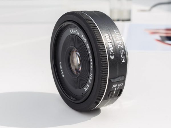 Canon EF-S 24mm f2.8 STM Lens - Image 4