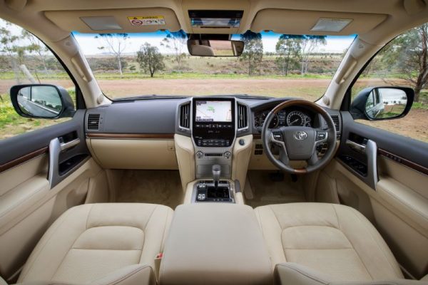 2016 Toyota Landcruiser Sahara Diesel - Image 14