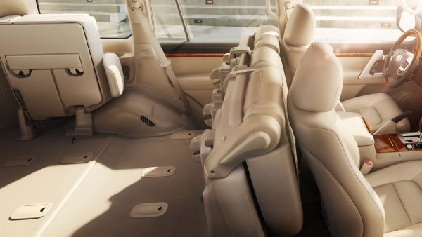 2016 Toyota Landcruiser Sahara Diesel - Image 6