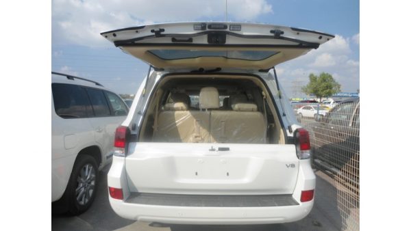 2016 Toyota Land Cruiser AX-G - Image 11