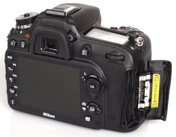 Nikon D7100 DSLR Camera with Nikon AF-S 18-140mm VR DX Lens Kit - Image 5