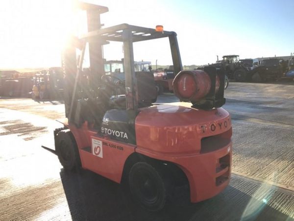 2008 TOYOTA FG 45 (4.5 TON) Gas  Petrol Forklift LPG - Image 3