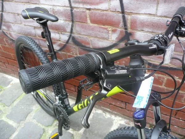 Giant Talon 3 27.5 Mountain Bike 2017 - Image 6