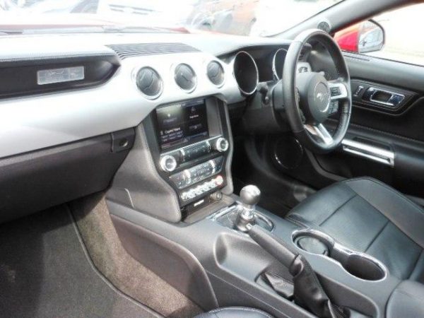 Ford Mustang - Image 4