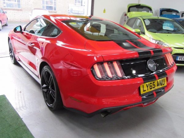 Ford Mustang ECOBOOST - Image 5