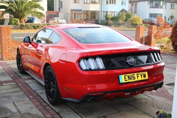 Ford Mustang - Image 3
