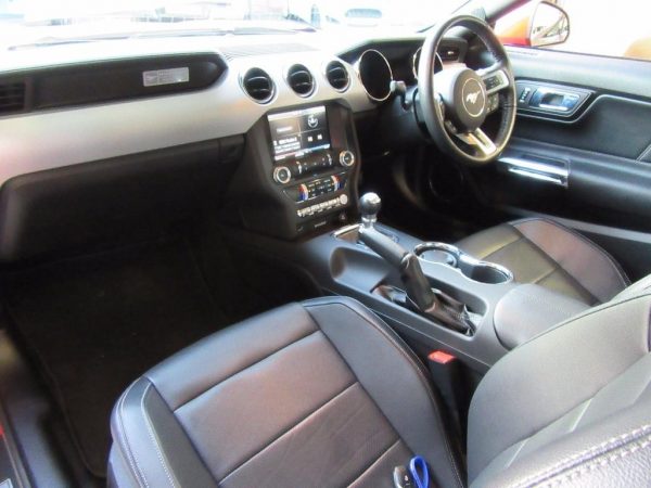 Ford Mustang ECOBOOST - Image 12