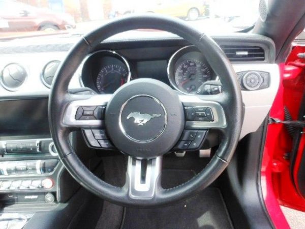 Ford Mustang - Image 5