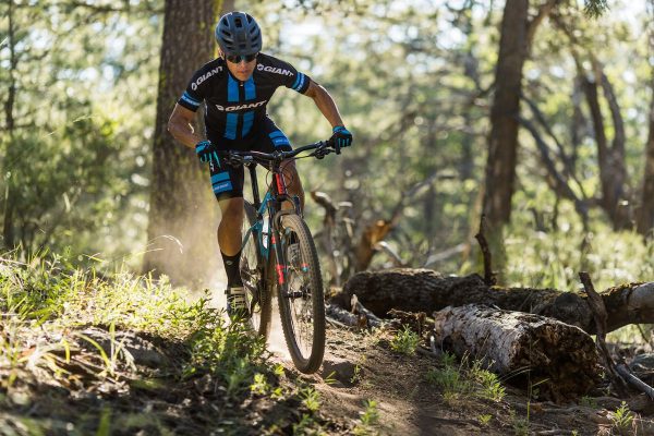 Giant Fathom 2 27.5 Mountain Bike 2017 - Image 4