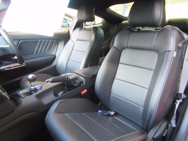 Ford Mustang ECOBOOST - Image 13