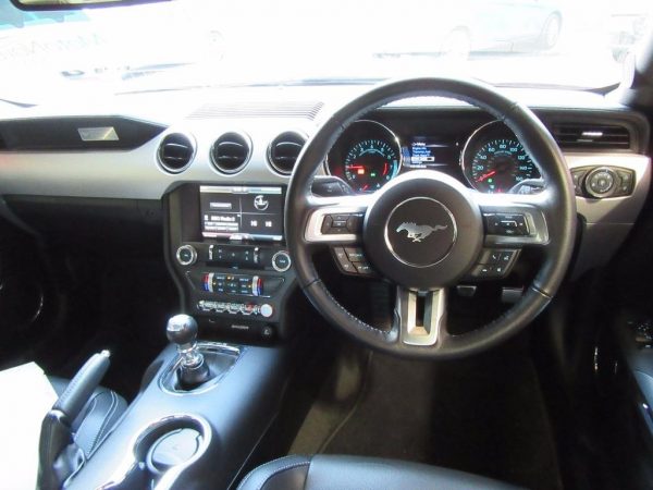 Ford Mustang ECOBOOST - Image 14