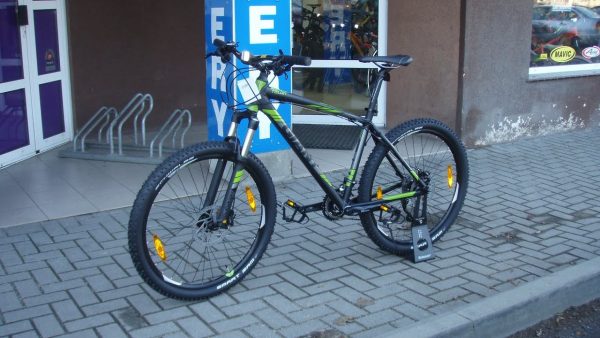 Giant Talon 1 27.5" Mountain Bike 2017 - Image 5