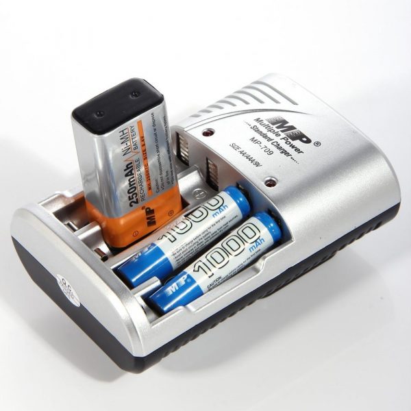 MP-709 Battery Charger