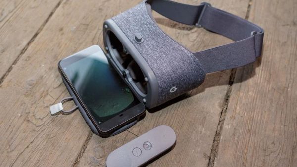 Google - Daydream View VR Headset - Image 10