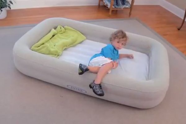 Intex Inflatable Kids Travel Airbed - Image 9