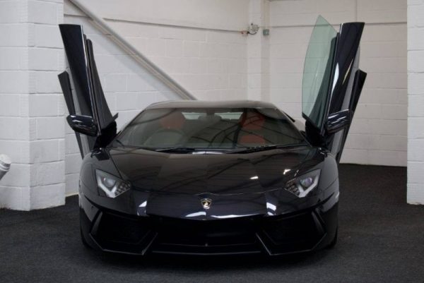 Lamborghini Aventador - Image 8