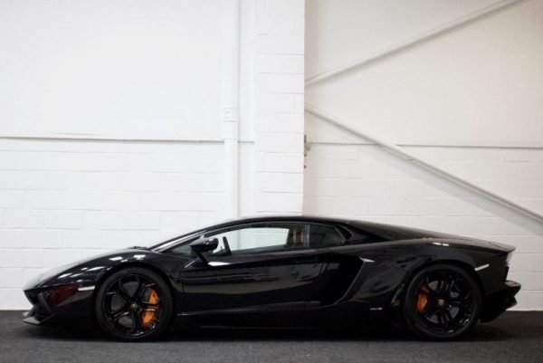 Lamborghini Aventador - Image 12