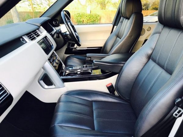 Land Rover Range Rover 3.0 TD V6 Vogue - Image 8