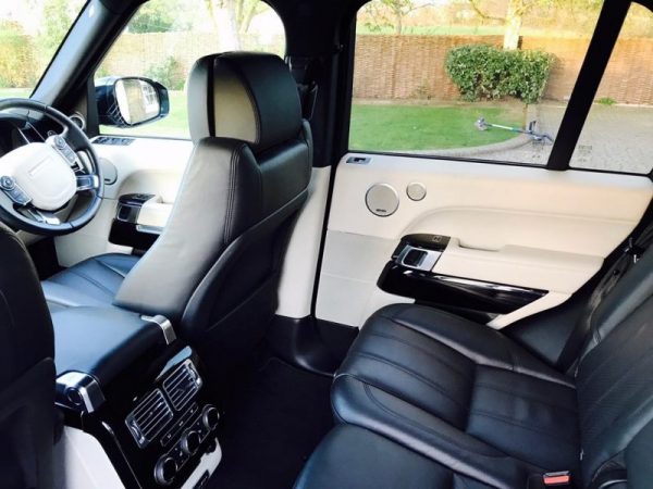Land Rover Range Rover 3.0 TD V6 Vogue - Image 9