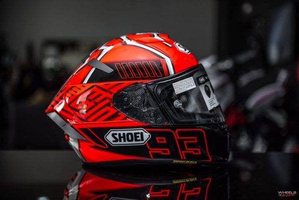 Shoei X-Spirit III Motorcycle Racing Helmet - Image 11