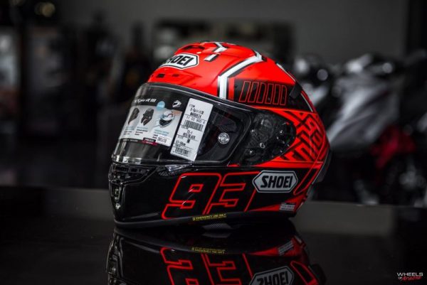 Shoei X-Spirit III Motorcycle Racing Helmet - Image 9