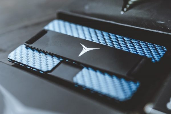 Tech Nuggets - Carbon Fibre Wallet Money Clip And Credit Card Holder - Image 10
