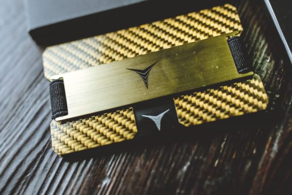 Tech Nuggets - Carbon Fibre Wallet Money Clip And Credit Card Holder - Image 9