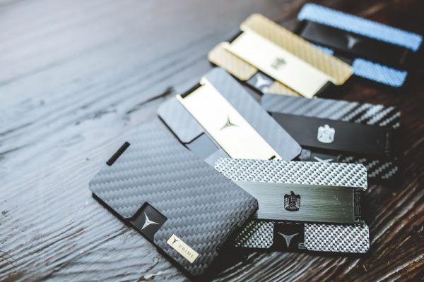 Tech Nuggets - Carbon Fibre Wallet Money Clip And Credit Card Holder