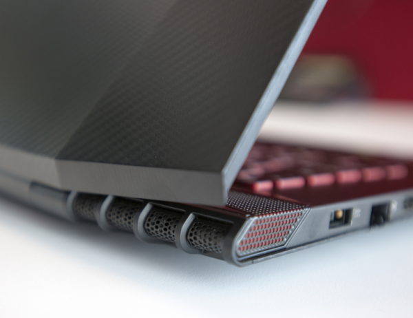 Lenovo Y40-80 Laptop - Image 3