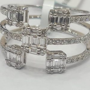 18K white Gold Diamond Ring with Diamond