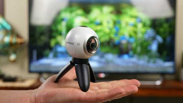 Samsung Gear 360 Spherical Camera - Image 2