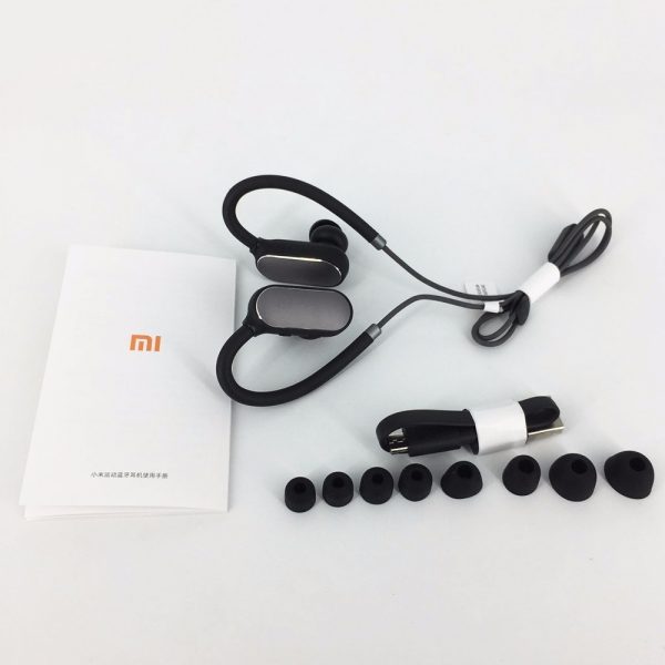 Xiaomi Mi Sports Bluetooth Earphones | Tech Nuggets