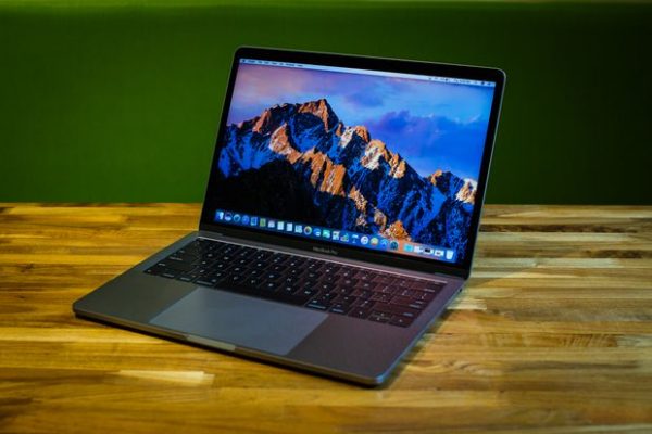 Apple MacBook Pro MPXQ2 13" Laptop