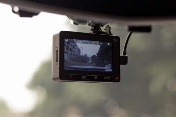 Xiaomi Yi Smart Car DVR Dashcam - Image 3