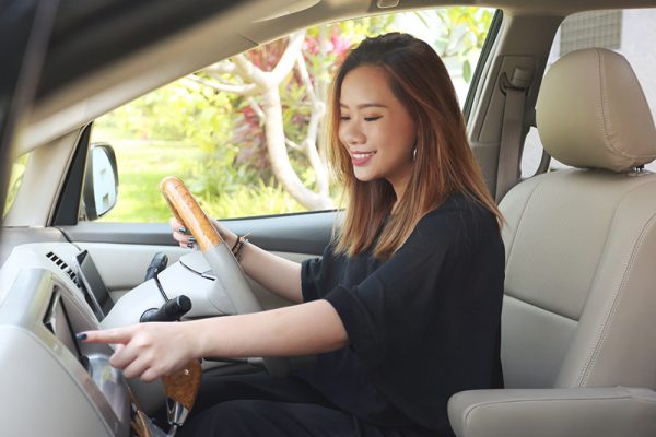 Pioneer AVH-X8850BT Bluetooth In-Dash Multimedia Player - Touch Screen Display - Image 4