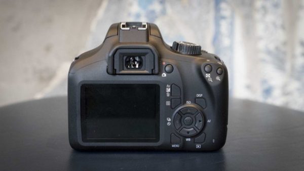 Canon EOS 4000D DSLR Camera with EF-S 18-55 mm - Image 3