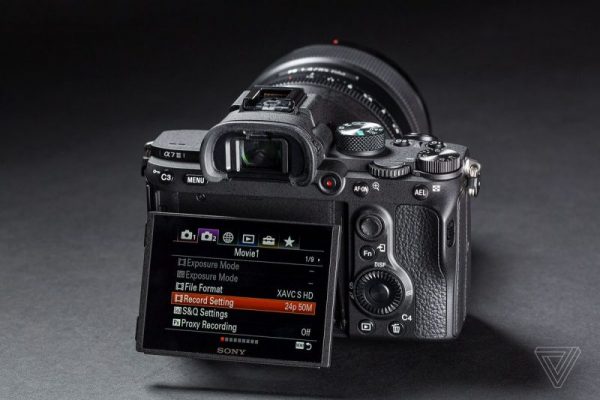 Sony α7 III Alpha Mirrorless Digital Camera - Image 2