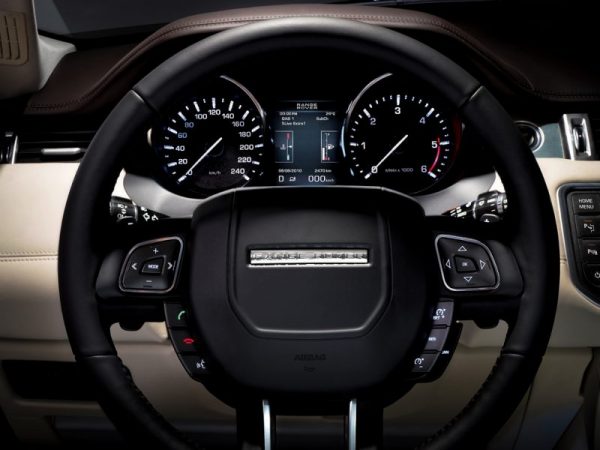 Land Rover Range Rover Evoque - Compact SUV - Image 9