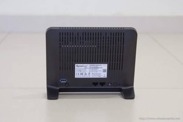 Synology Mesh Router MR2200ac WAN & LAN Router - Image 3