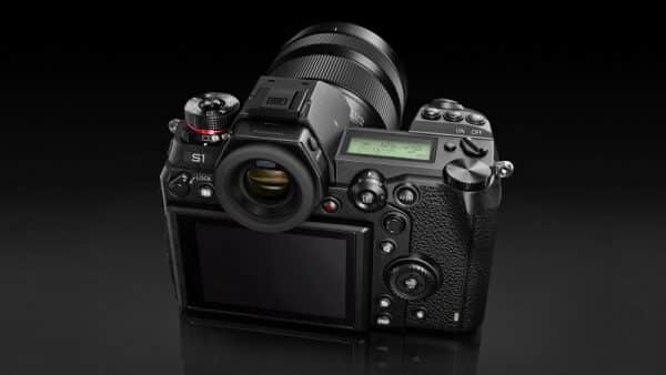 Panasonic Lumix DC-S1 Mirrorless Digital Camera - Image 4
